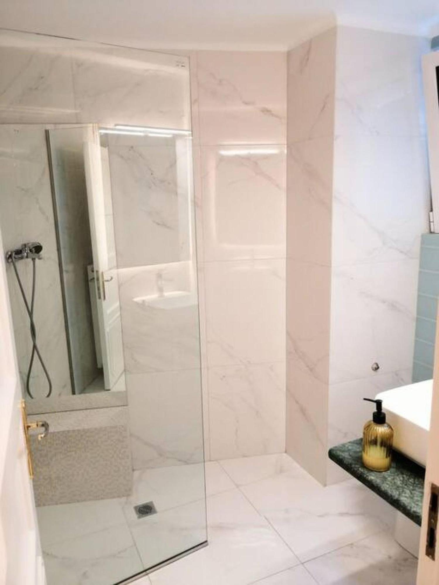 Elegant Apartment In Syntagma Square أثينا المظهر الخارجي الصورة
